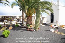 Spanien | Kanaren | Provinz Las Palmas | Lanzarote | Haría | Friedhof von Haría | Grab von César Manrique |